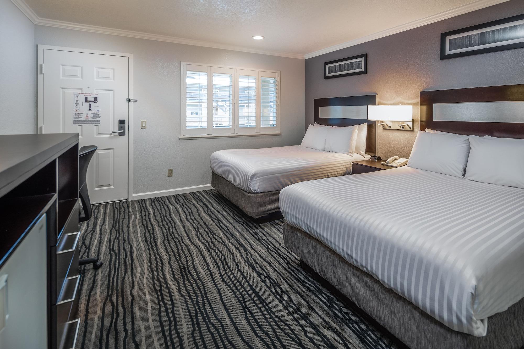 Redwood Creek Motel
