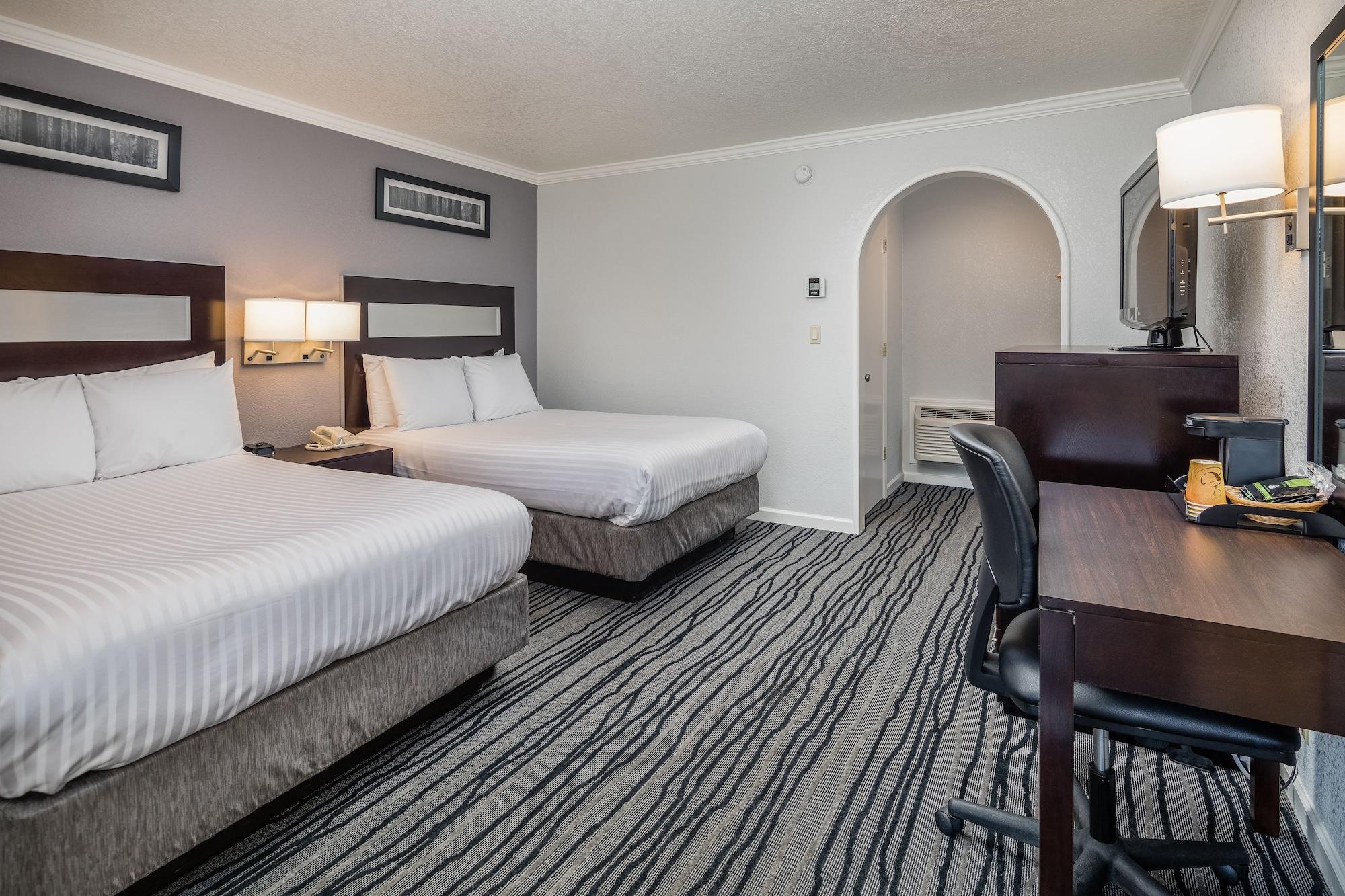 Redwood Creek 3* Redwood City