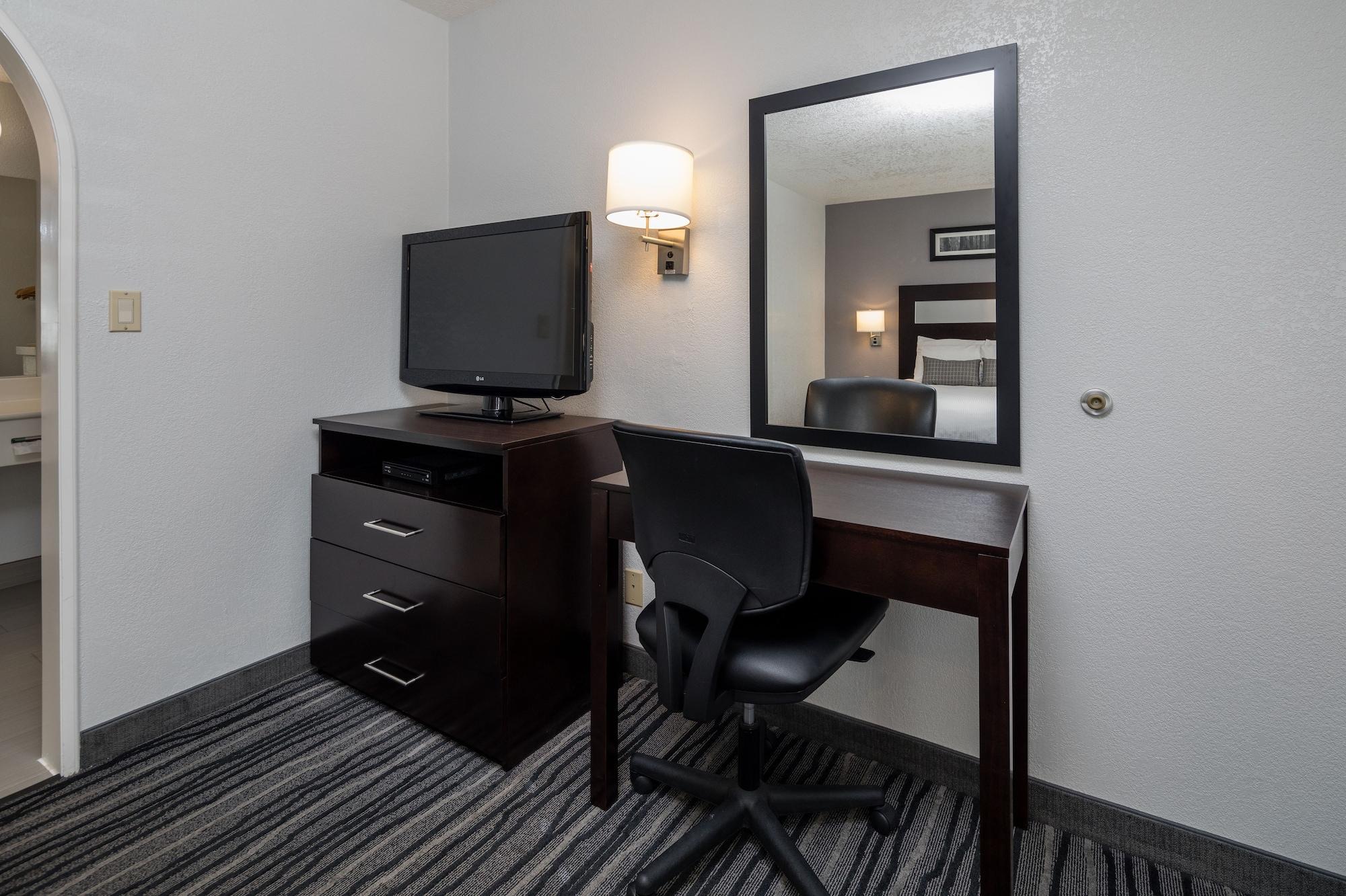 Motel Redwood Creek 3*